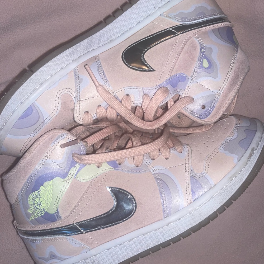 Nike Air Jordan Pastel Pink/Green/Camo Women’s US 9/Mens 7.5